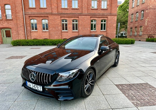 Mercedes-Benz Klasa E cena 284900 przebieg: 102000, rok produkcji 2019 z Gdańsk małe 704